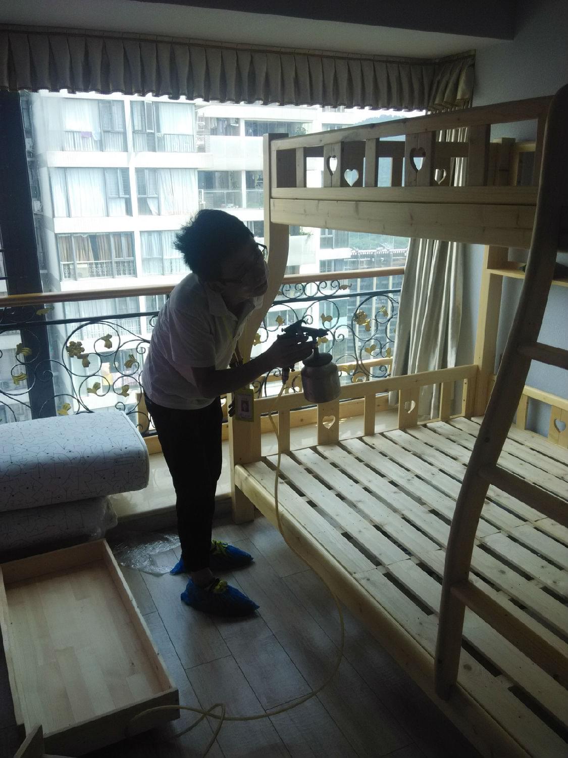 甲醛治理進(jìn)行中